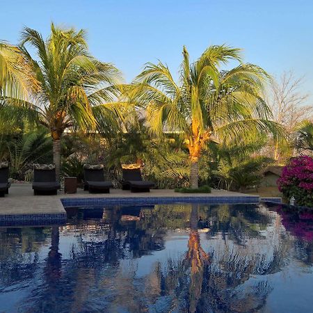 Soma Surf Resort Tola Exterior foto